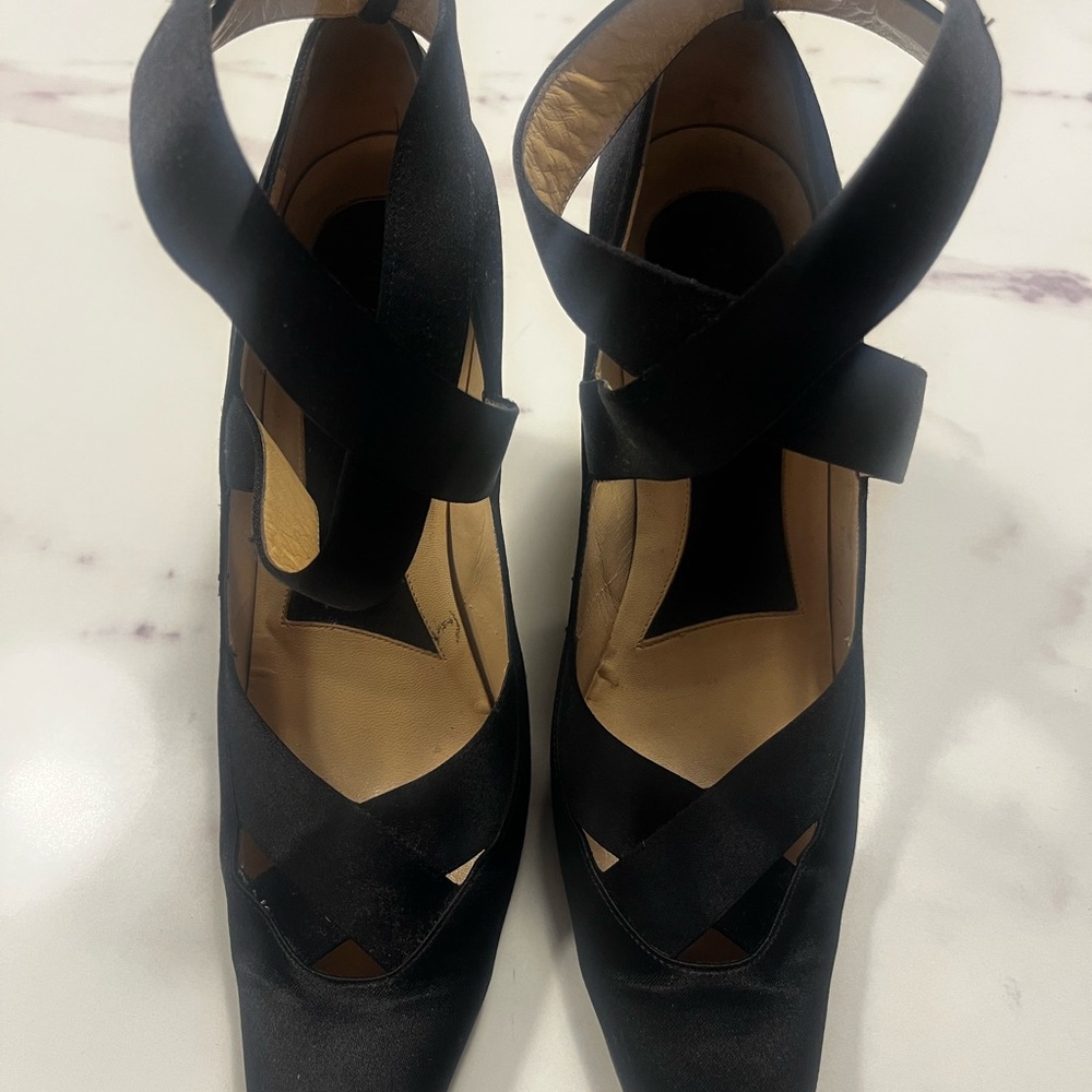 Gucci Black Satin Women’s Heels - Size EU 40. Elegant Ankle Strap.